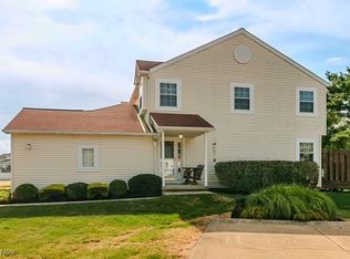 1245 Leeward Ln APT A, Willoughby, OH 44094