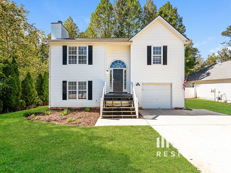 1st image of 110 Poplar Pointe