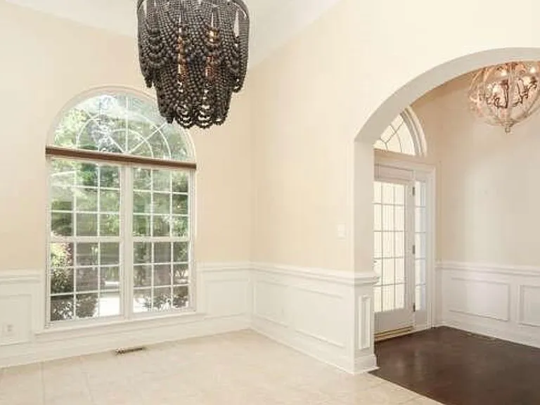 2587 Penngate Dr — Photo 36