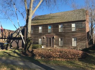 305 S Lancaster St, Mount Prospect, IL 60056