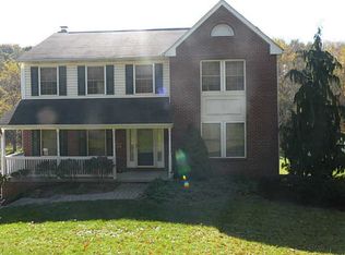 409 McCombs Rd, Venetia, PA 15367