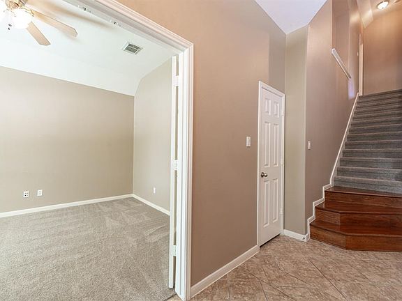 4th image of 5202 Lacey Oak Meadow Dr