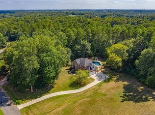 19310 Callaway Hills Ln, Davidson, NC 28036