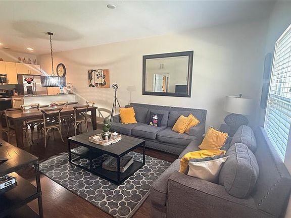 5th image of 2903 EDENSHIRE WAY #102
