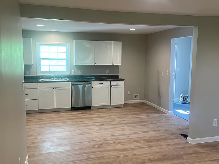 8915 B Dr — Photo 12