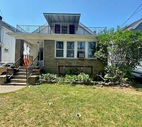 2nd image of 196 Roebling Ave