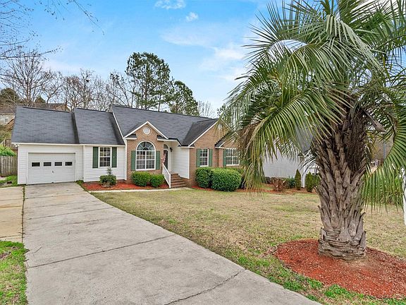 3rd image of 212 Gallatin Cir