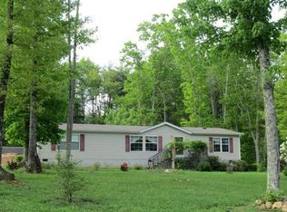 133 Wood Ln, Hillsville, VA 24343