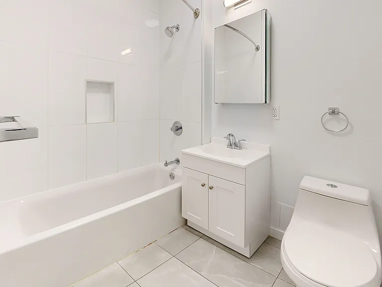 727 Ellis St #205 — Photo 8