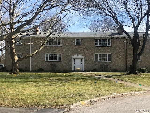 1st image of 5 Woodbrook Dr APT 5