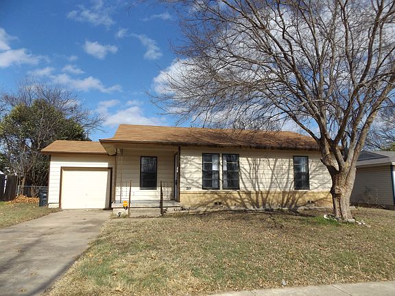 3rd image of 1201 Redondo Dr