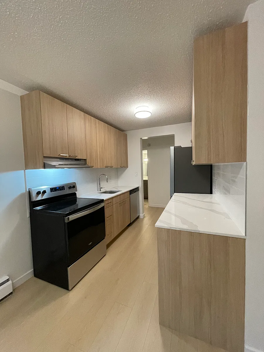 Building Photo - 908 Berkley Rd #238