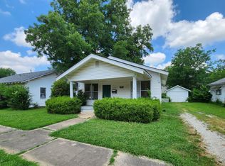 908 E 15th St, Ada, OK 74820