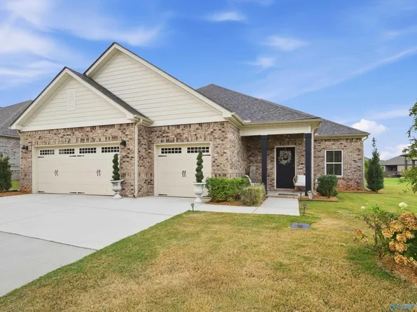 14754 Willow Rose Ln, Athens, AL 35613