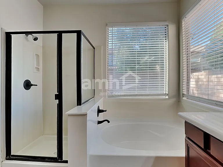 17578 W Ironwood St — Photo 14