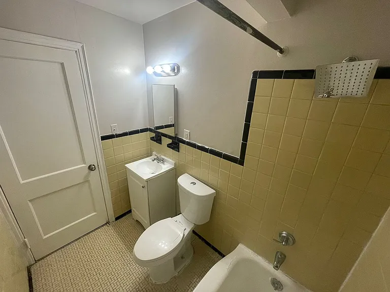 Detroit Luxury Living Apartments — Photo 13