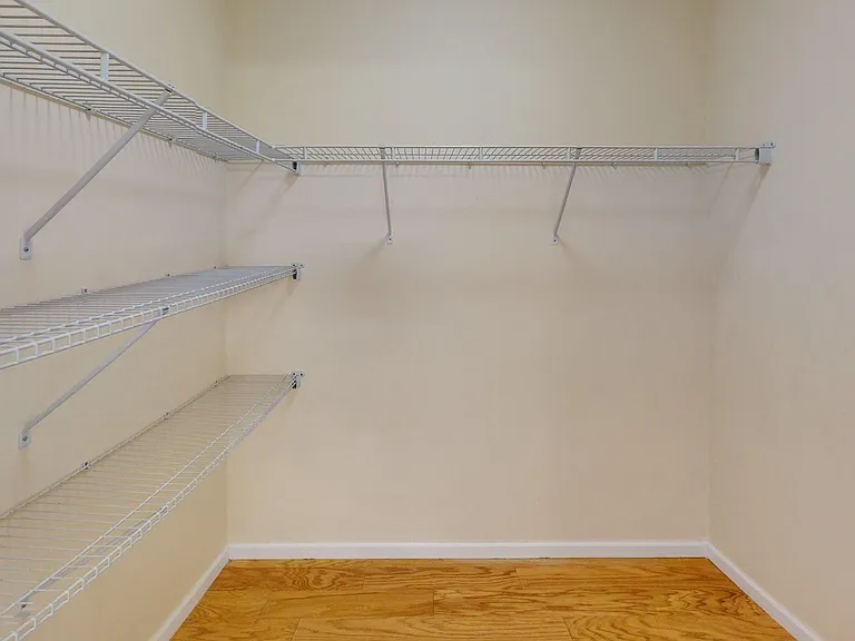 285 Golden Hill St — Photo 9