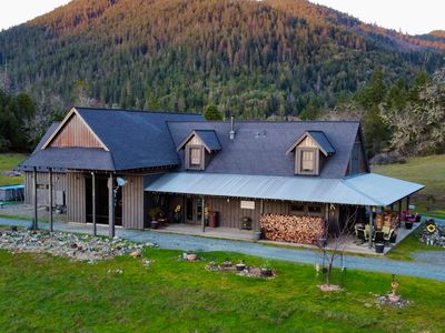 158 Daisy Mine Rd, Wolf Creek, OR, 97497