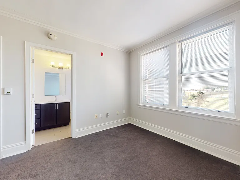 Dining/Living room
