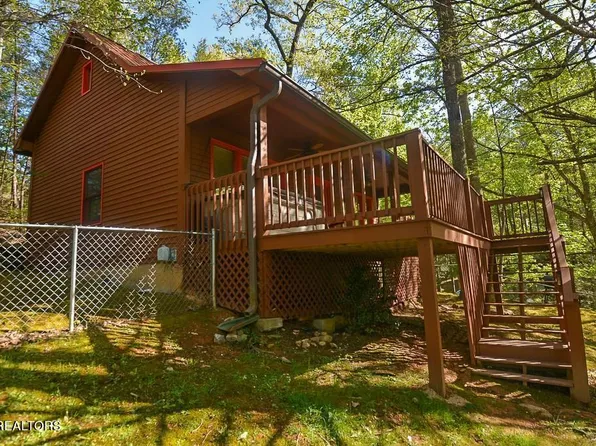 1739 Ogle Rd, Gatlinburg, TN 37738