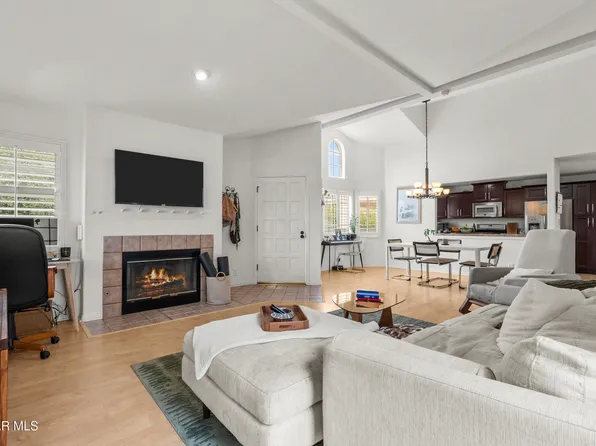 604 Charles St, Moorpark, CA 93021