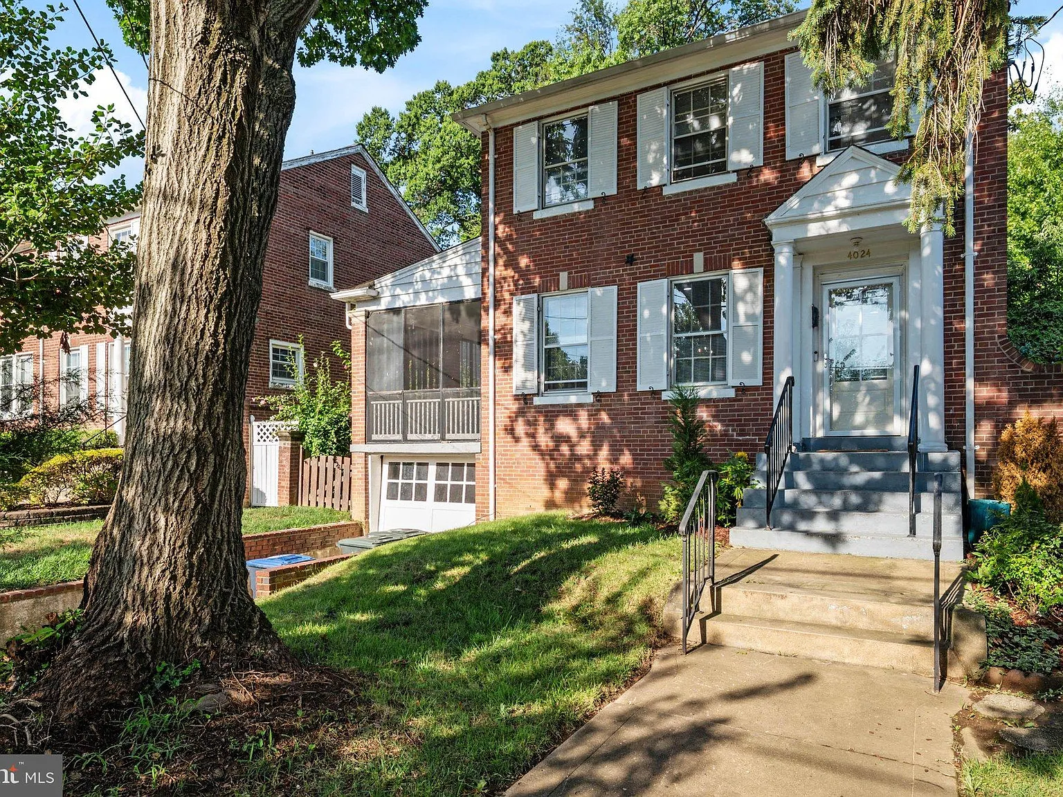 3 bed, 2.5 bath, 2097 sqft, $3,800 — Photo 3