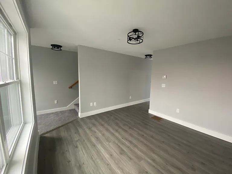 32 Main St #3 — Photo 9