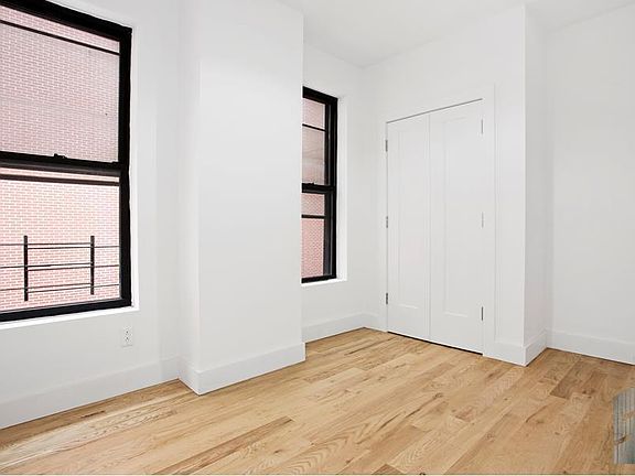 5th image of 1477 Pacific St APT 1L