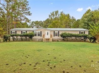 1310 Lee Road, Pembroke, GA 31321