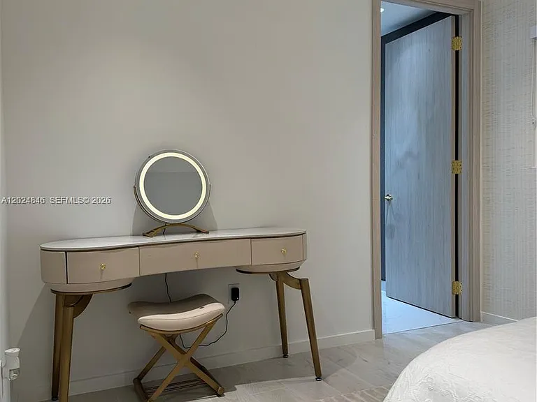5841 SW 37th Ave — Photo 30