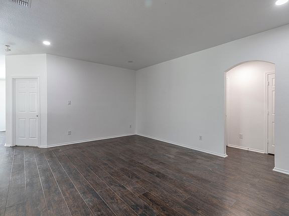 4th image of 4817 Caraway Dr