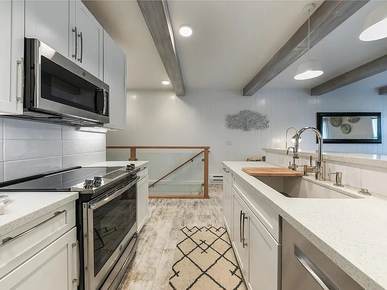 989 Tahoe Blvd — Photo 8