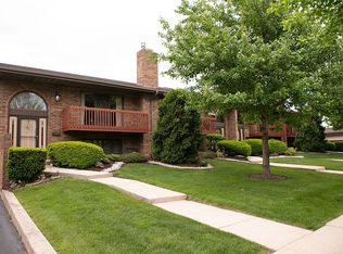 1107 Warner Ave, Lemont, IL