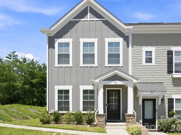 26 Walnut Springs Dr, Asheville, NC 28804