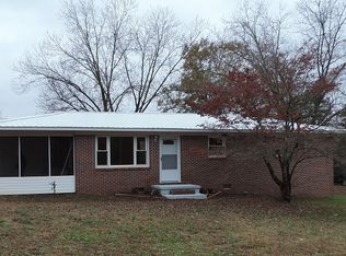 115 Holcombe St, Westminster, SC 29693