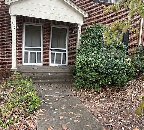 2nd image of 1441 S Milledge Ave