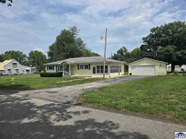 2426 S 10th St, Terre Haute, IN 47802