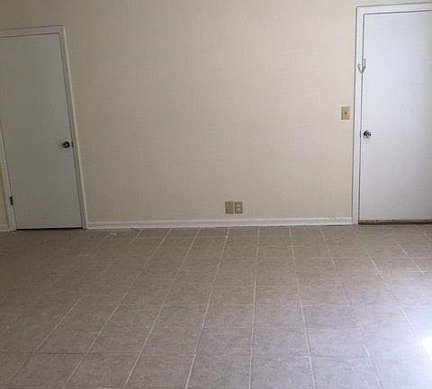4th image of 272 Lawrenceville St APT B5