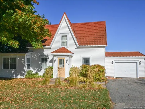 309 Saint Pierre O Blvd, Caraquet, NB E1W 1A3