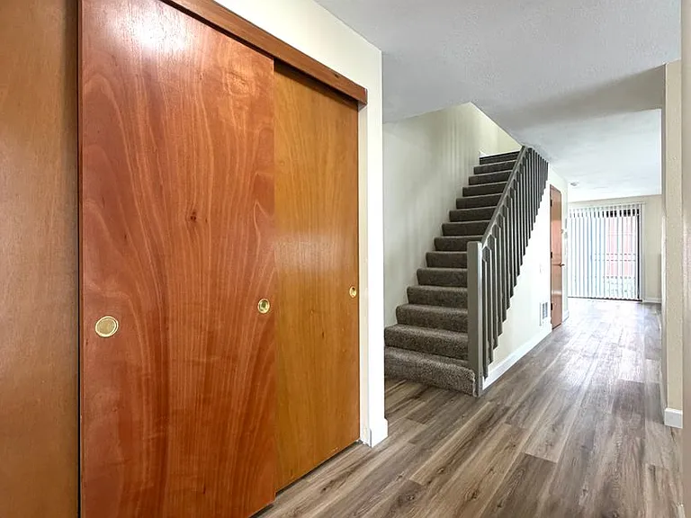 4461-4463 SW Garden Home Rd — Photo 7