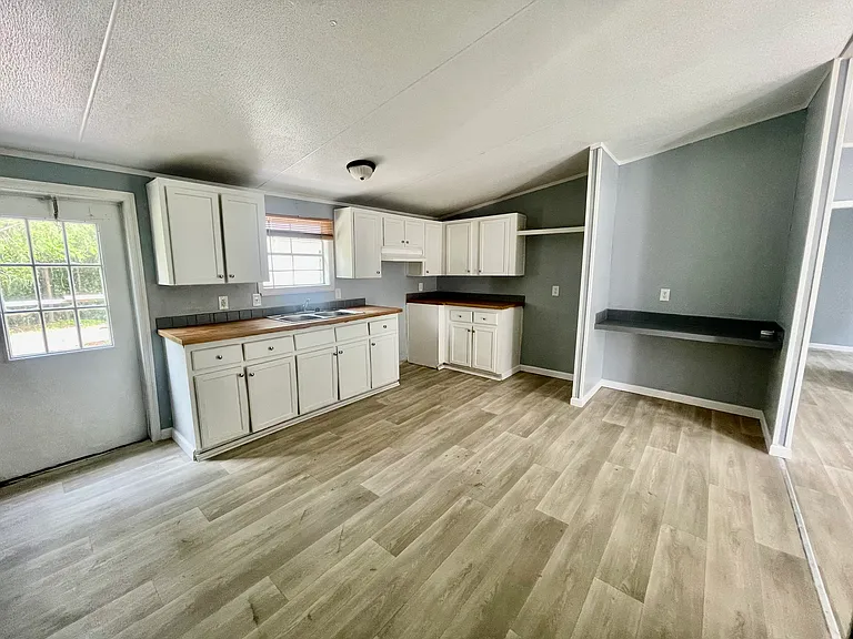 11546 SW 37th Dr #128 — Photo 3
