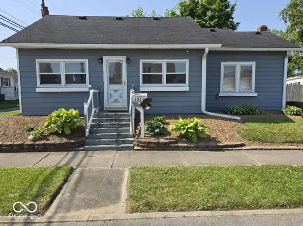 1517 N East St, Elwood, IN 46036