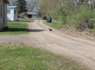 101 Deshaw Dr, Bainbridge, NY 13733