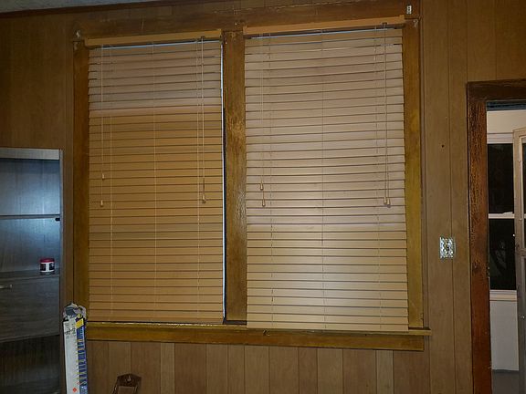 2nd image of 4133 Carey St