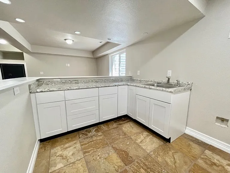 7778 Buckeye Tree Ln — Photo 47