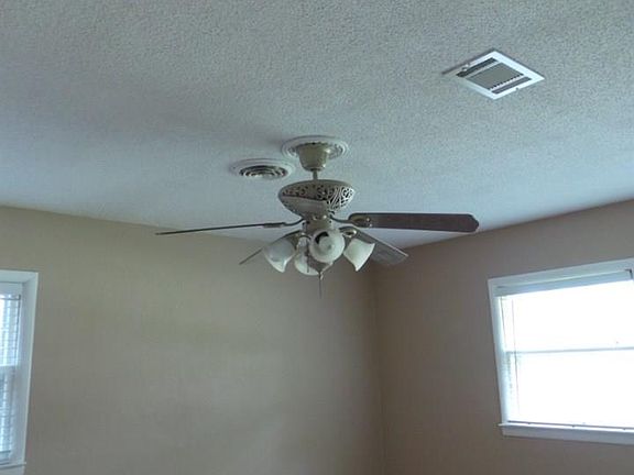 5th image of 5443 Westwood Dr