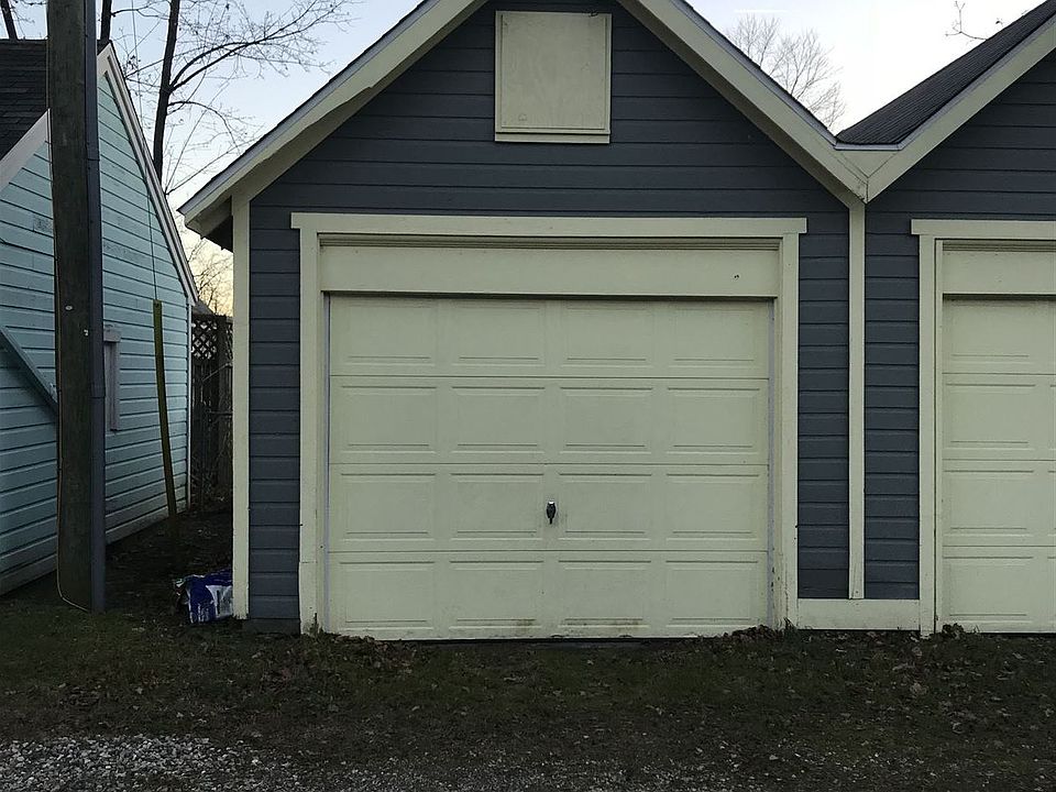 Enclosed Garage