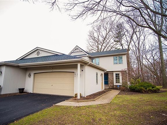 2nd image of 691 N Cove Dr