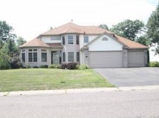 19486 Vernon St NW, Elk River, MN 55330