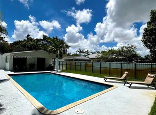 2035 SW 60th Ct, Miami, FL 33155
